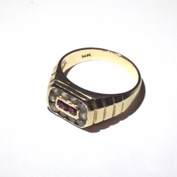 14K Solid Gold Mens Ring - Picture 3 of 3